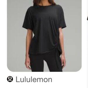 Lulu Lemon side-cinch roomy t-shirt. Black. Medium.